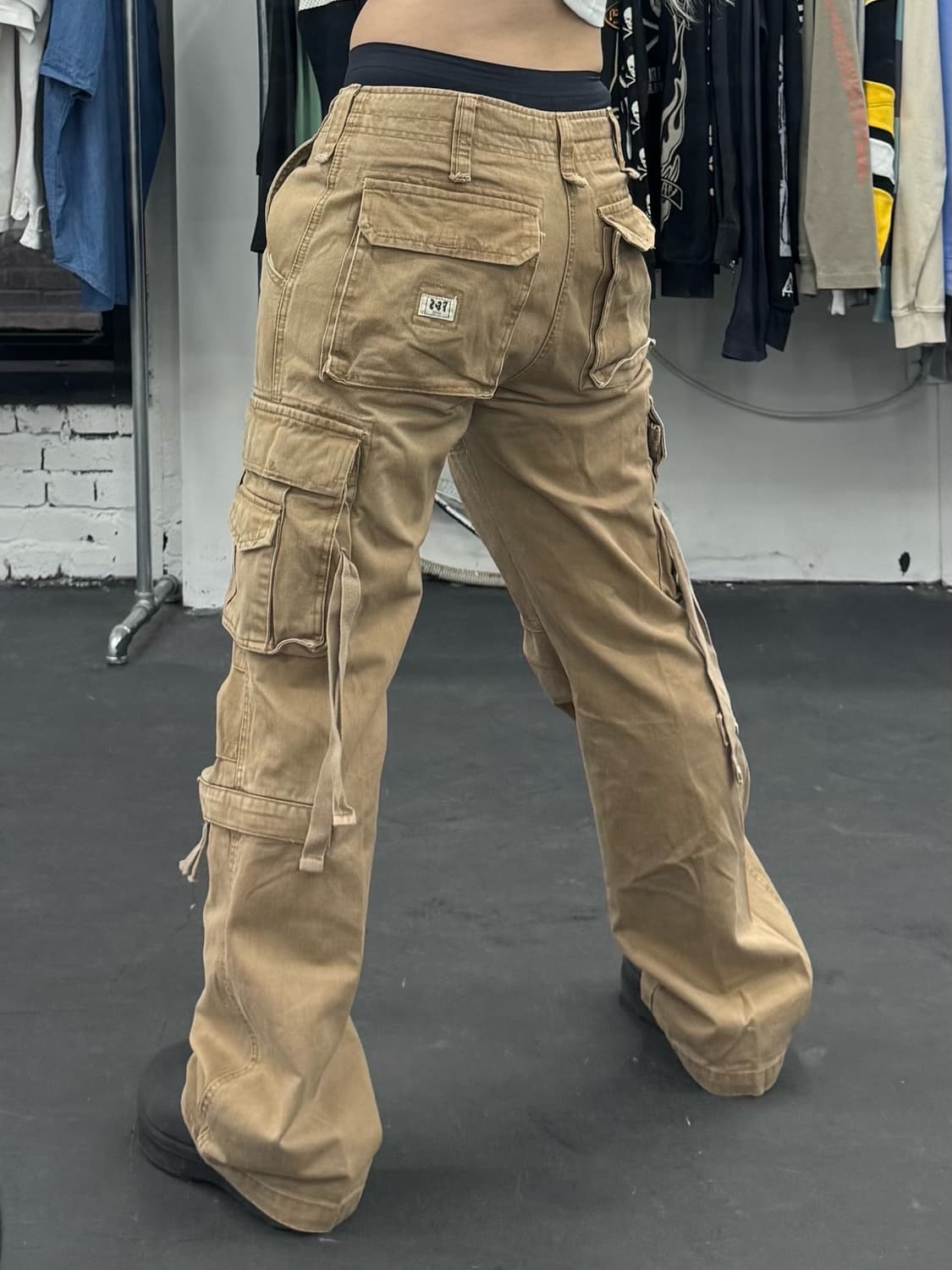 VTG 스트랩 디테일 멀티포켓 카고팬츠 상품이미지5