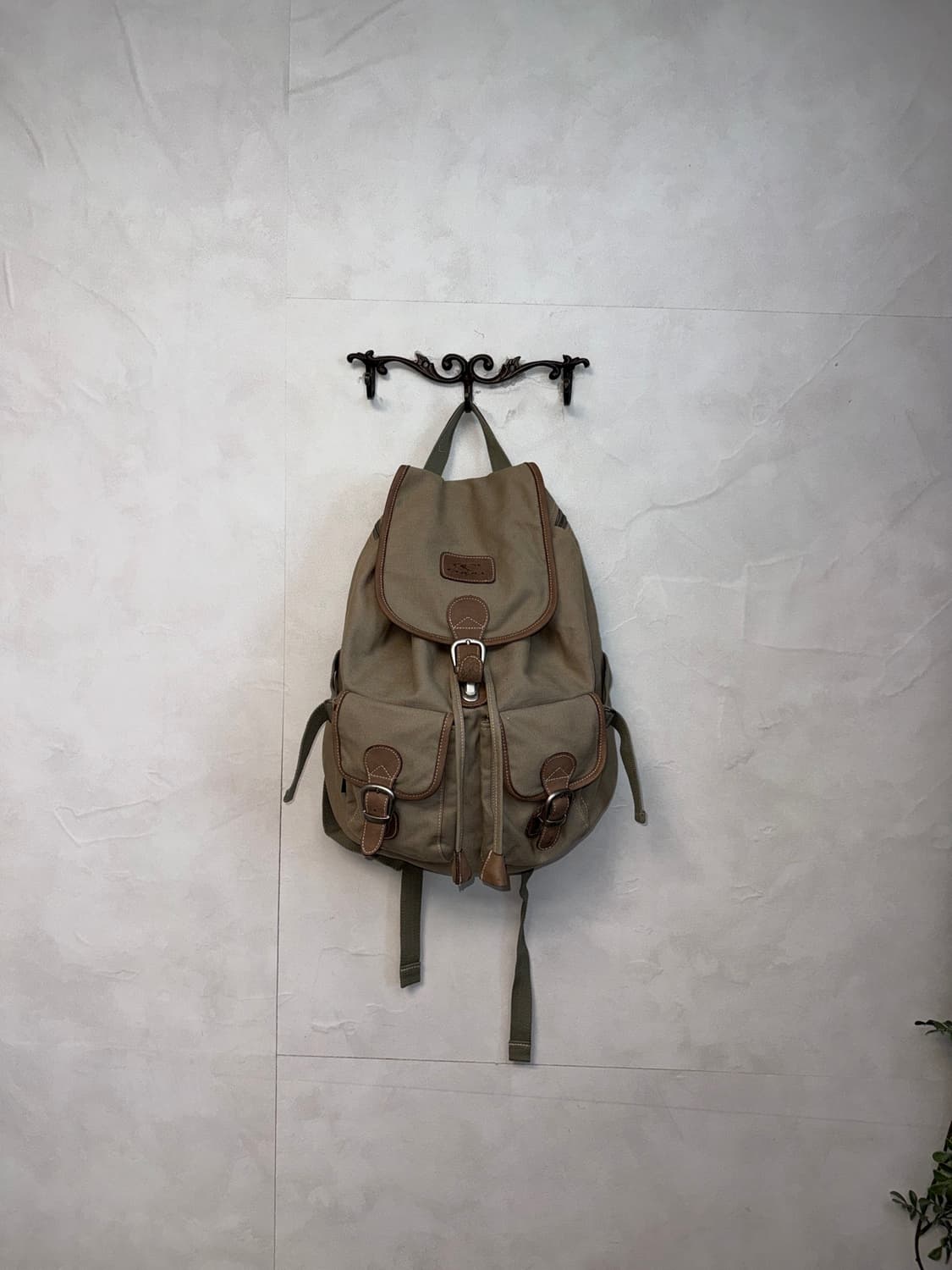 Oneill beige brown multi pocket backpack 상품이미지1