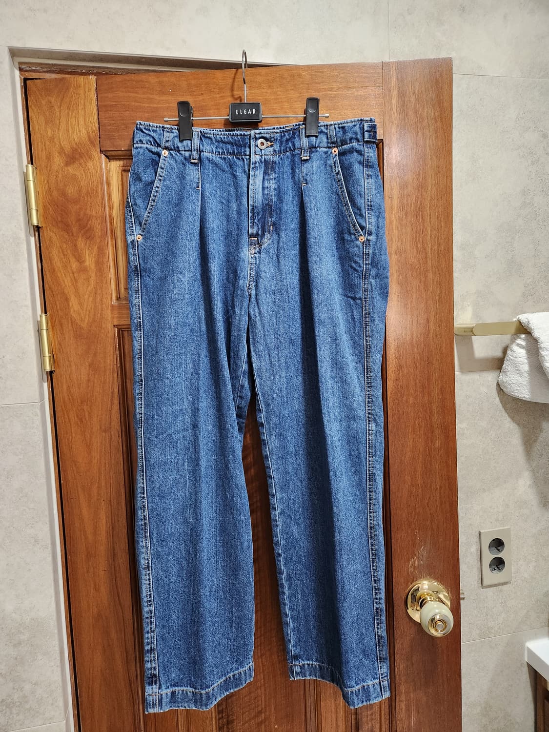 맥우드건 원턱릴렉스핏 데님 상품이미지1