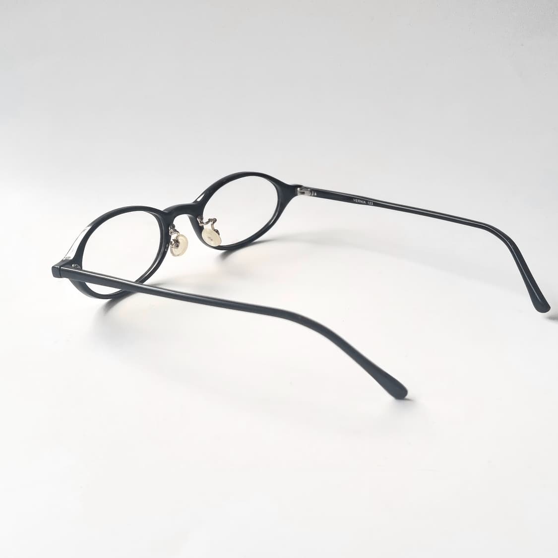 데드스탁 오벌 블랙 코받침있는 뿔테 1408 상품이미지6