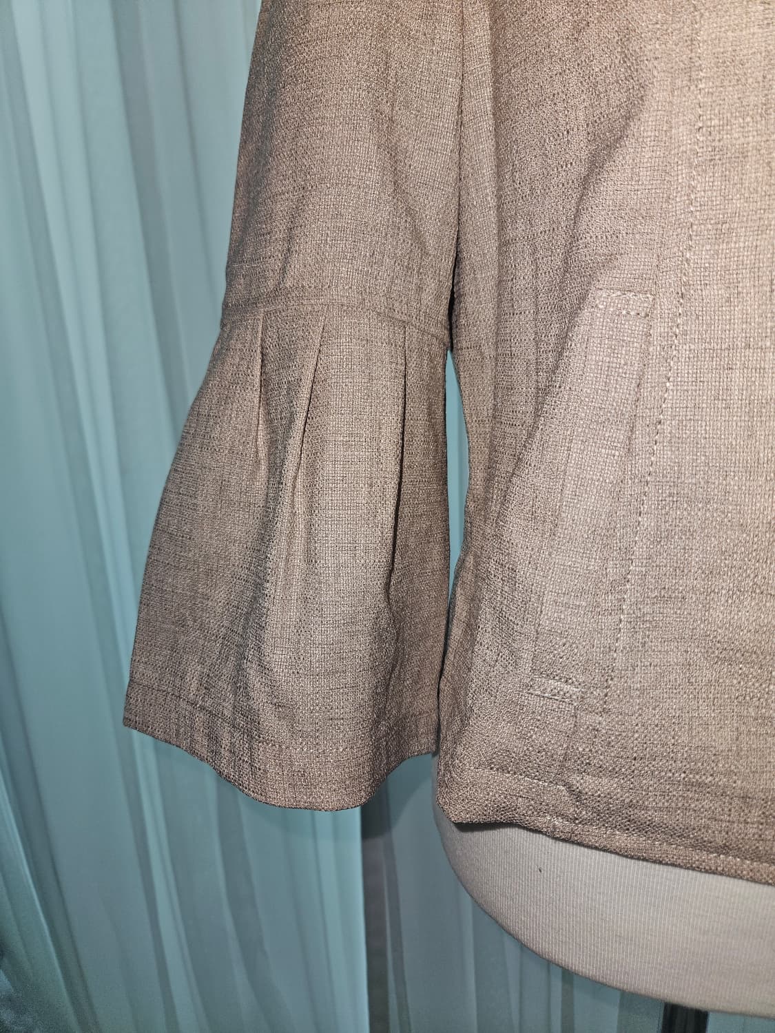 viva presto 밀크카라멜 러플 블레이저 상품이미지5