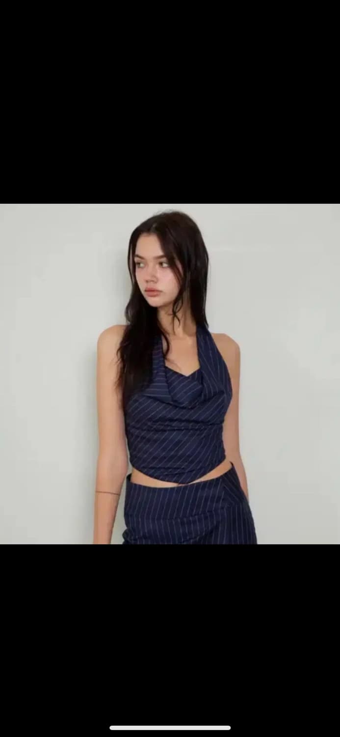 낫유어로즈 드레이핑 홀터탑 네이비 상품이미지1