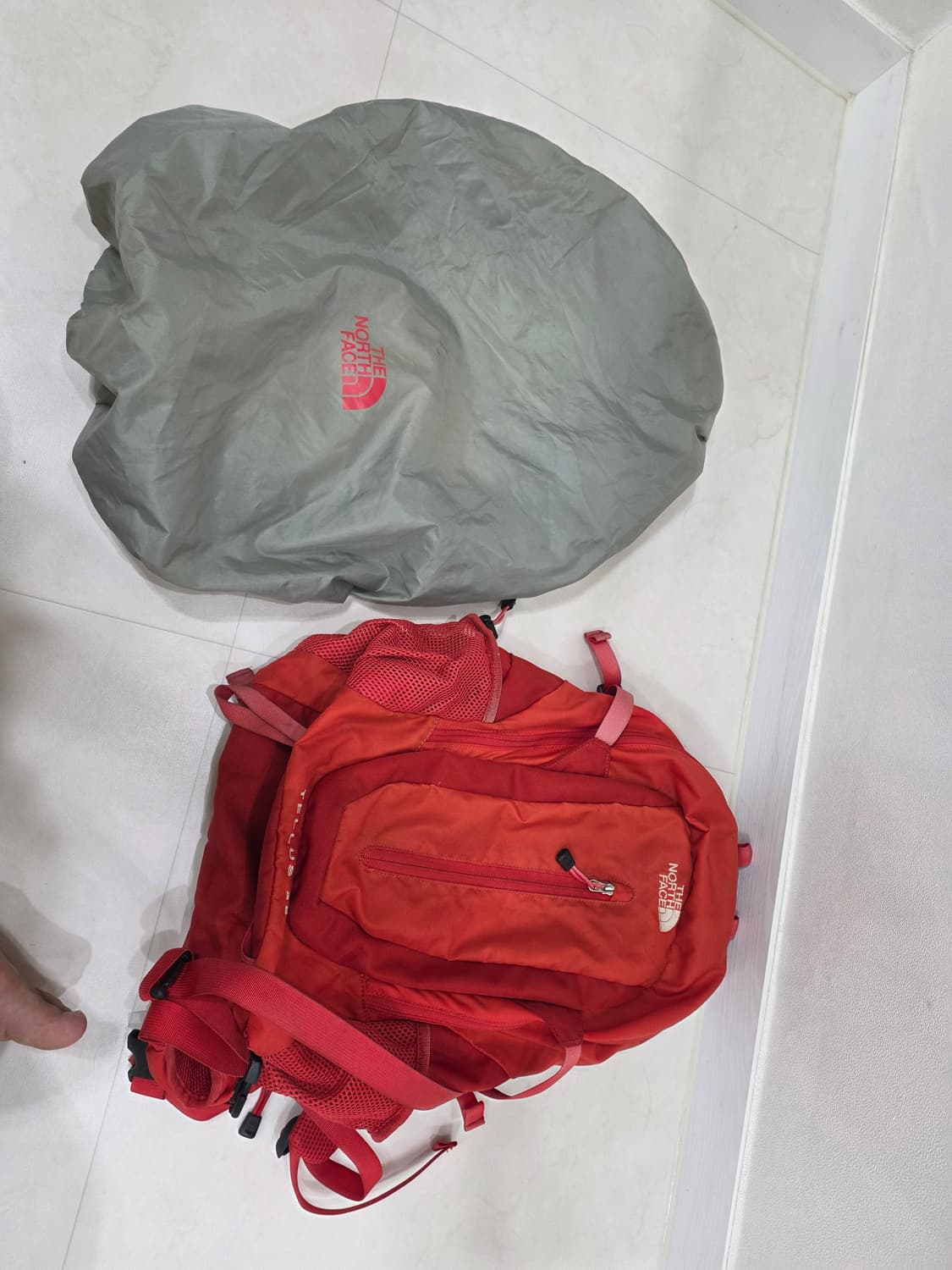 노스페이스 텔러스 25 백팩 레드 상품이미지1