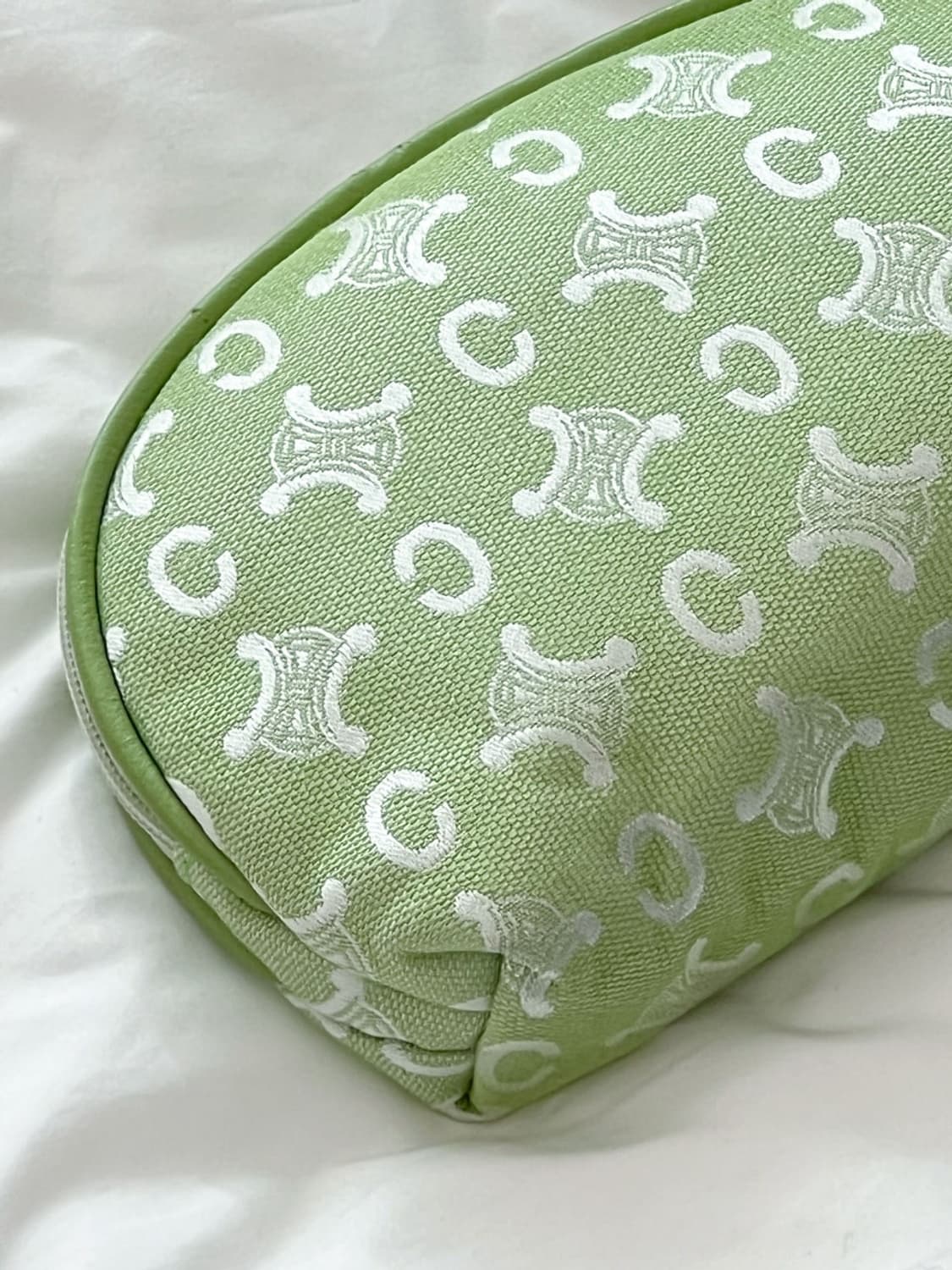 [새상품] celine / 셀린느 파우치 옐로우그린 상품이미지9