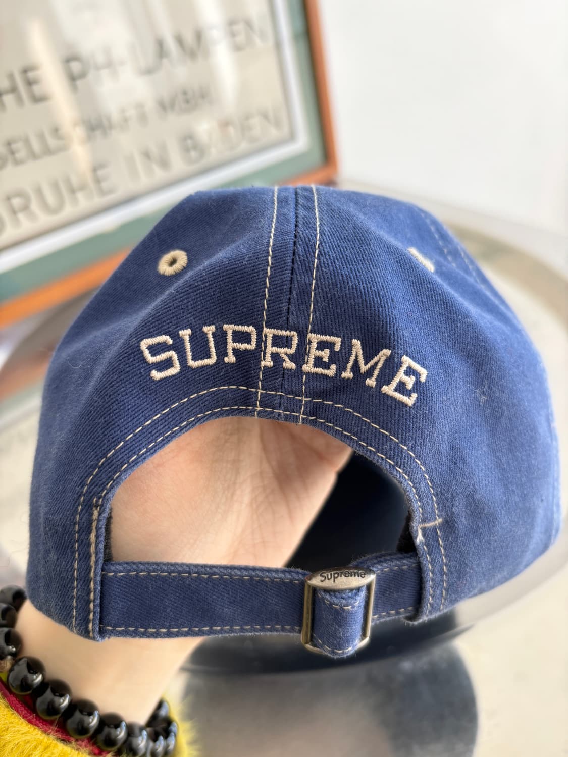 Supreme 스티치 로고 포인트 캡 상품이미지2