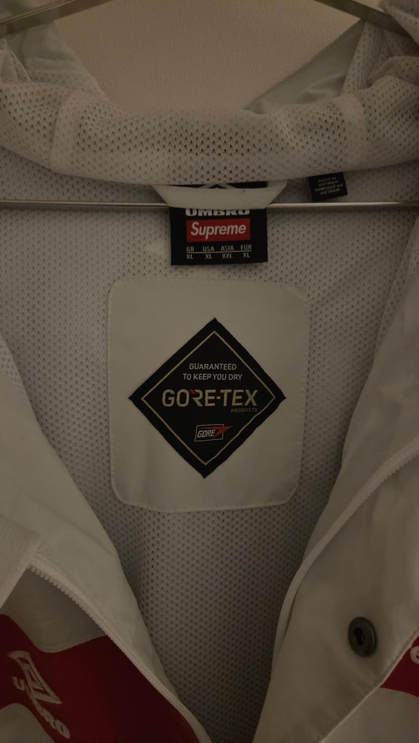 슈프림 x 엄브로 고어텍스 후드 자켓 25ss 상품이미지4