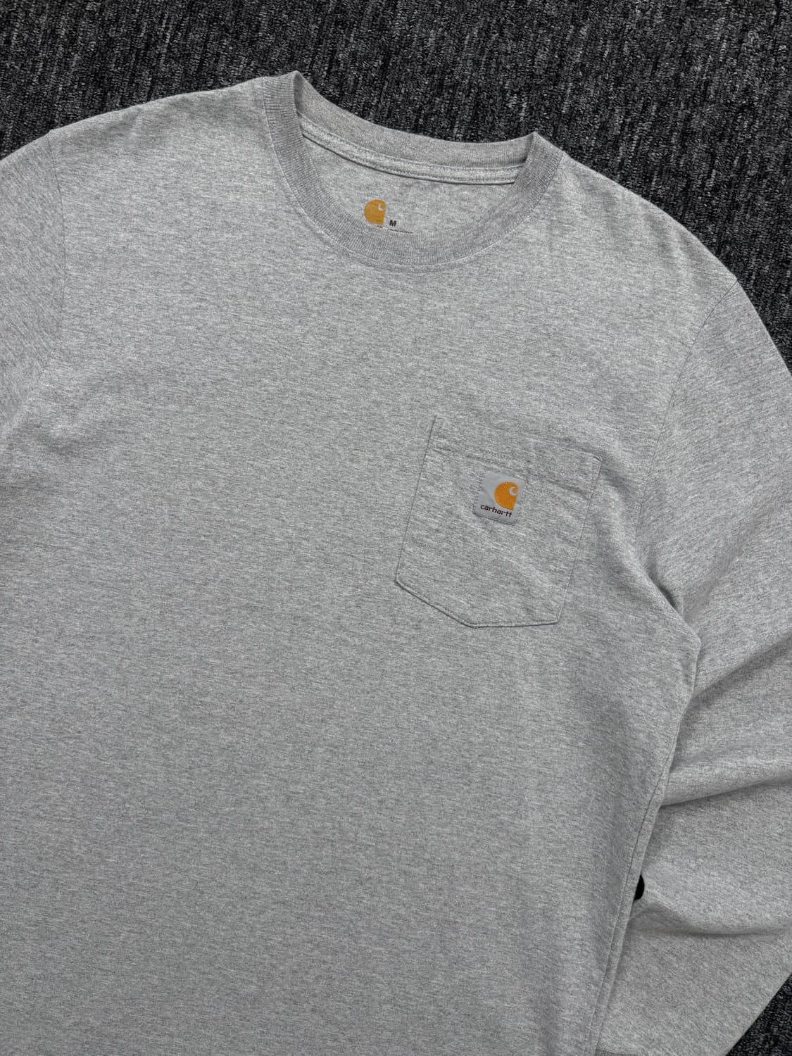 칼하트 포켓 그레이 롱슬리브 상품이미지5