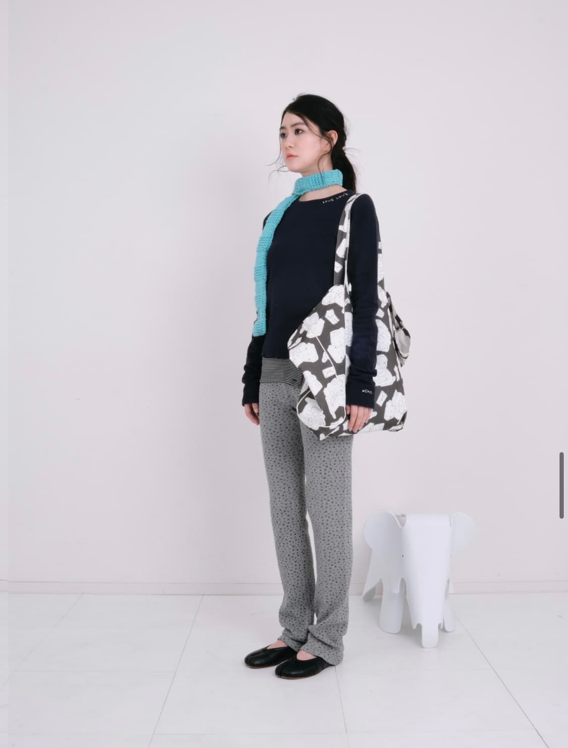 새상품) 나비버스 Hug tote bag _ Large 상품이미지3