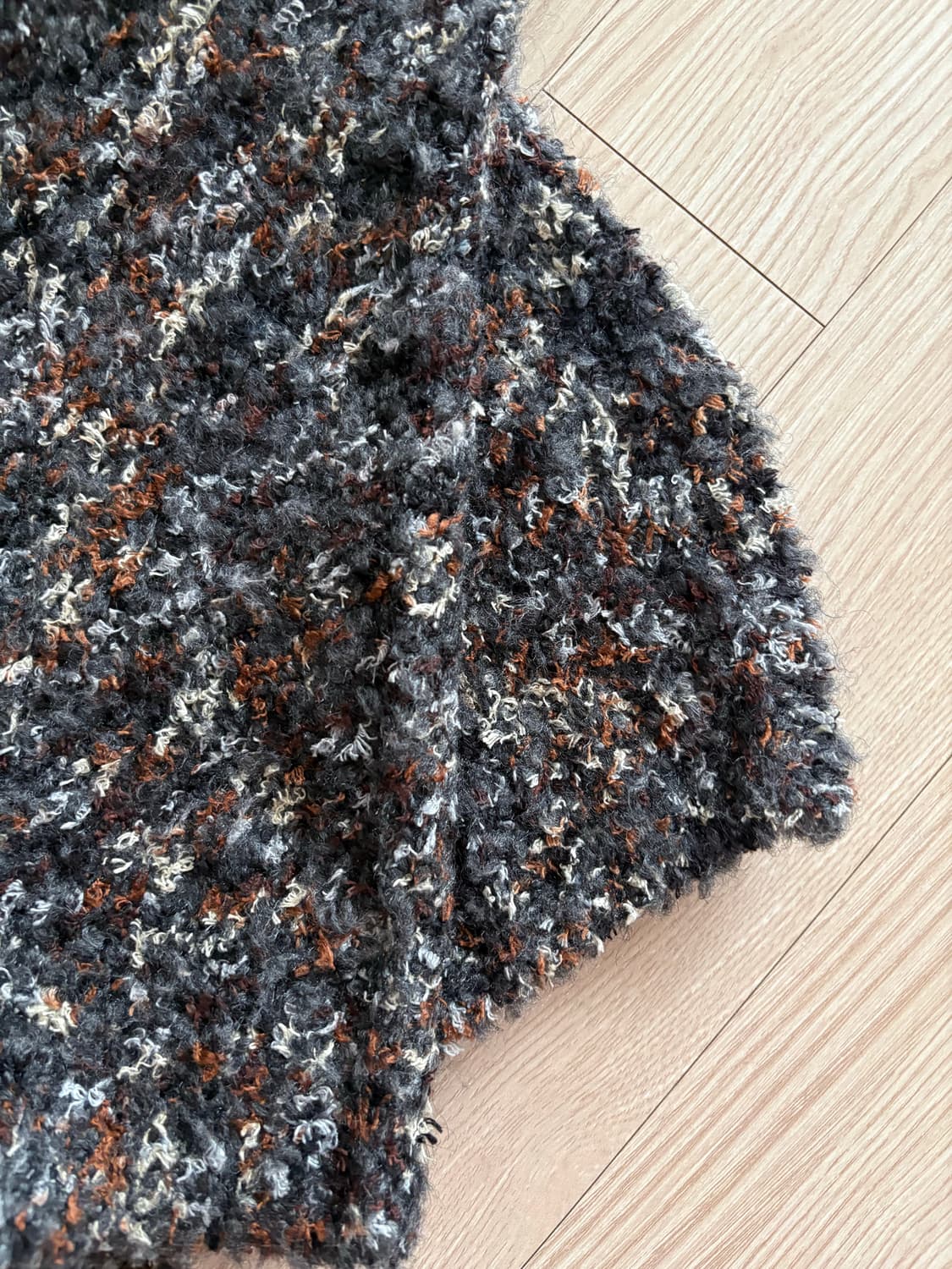 인사일런스 우먼 부클니트 차콜 상품이미지5