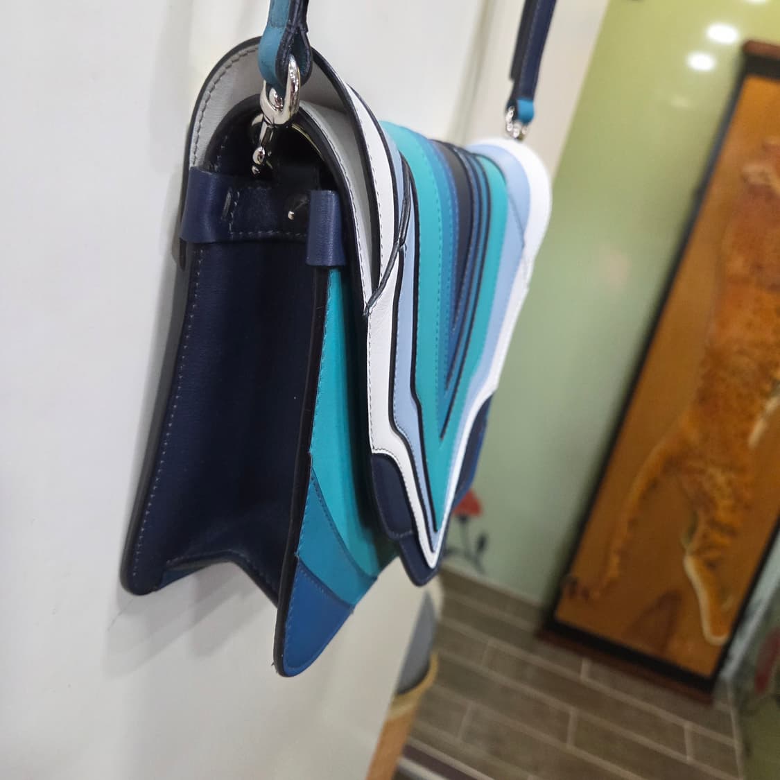 엘레나 기셀리니 크로스백 상품이미지8