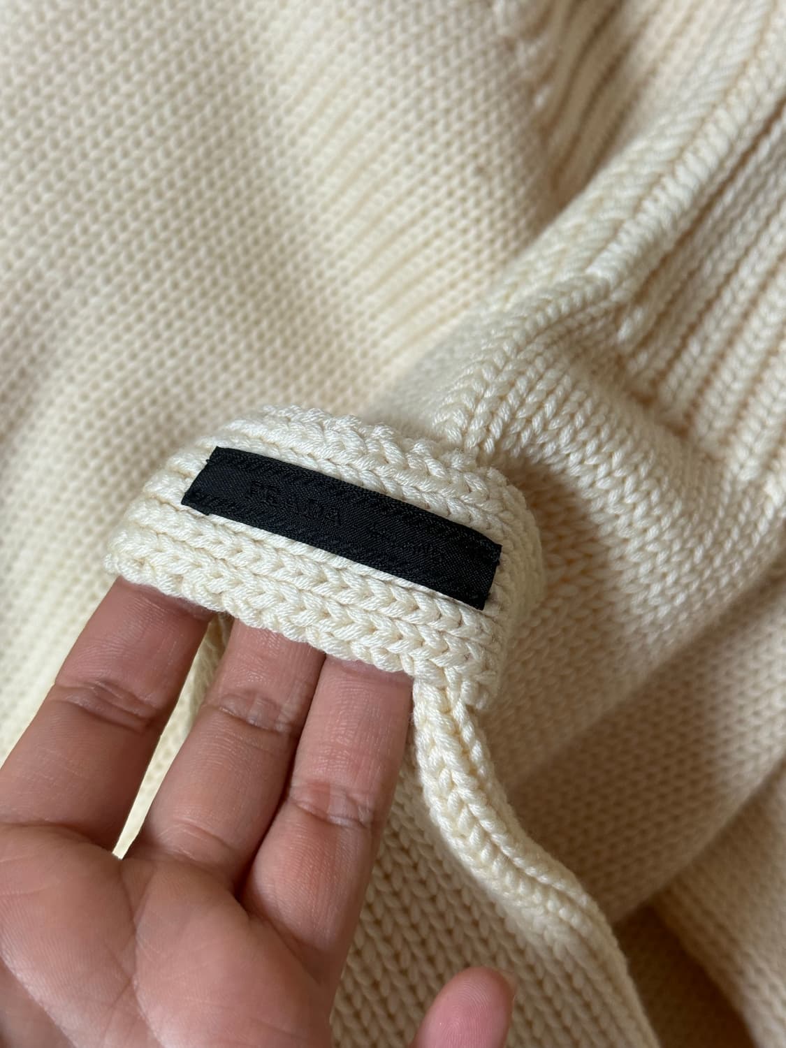 프라다 목폴라 니트 터틀넥니트 프라다니트 상품이미지5