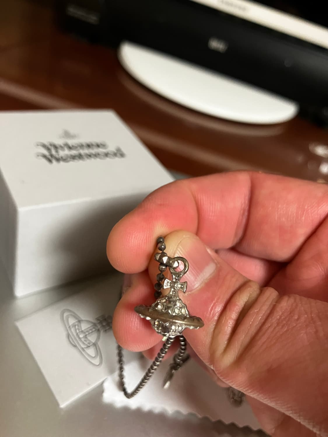 비비안웨스트우드 메이페어 스몰 오브 목걸이 (풀구성) 상품이미지1