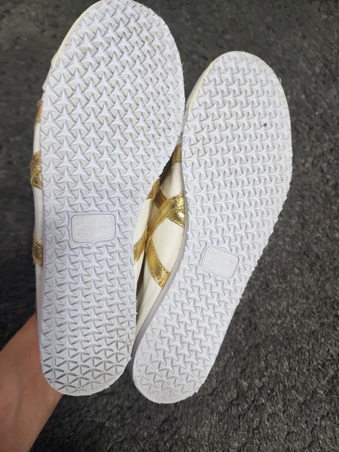 여성 오니츠카타이거 멕시코66 흰금 235사이즈  상품이미지8