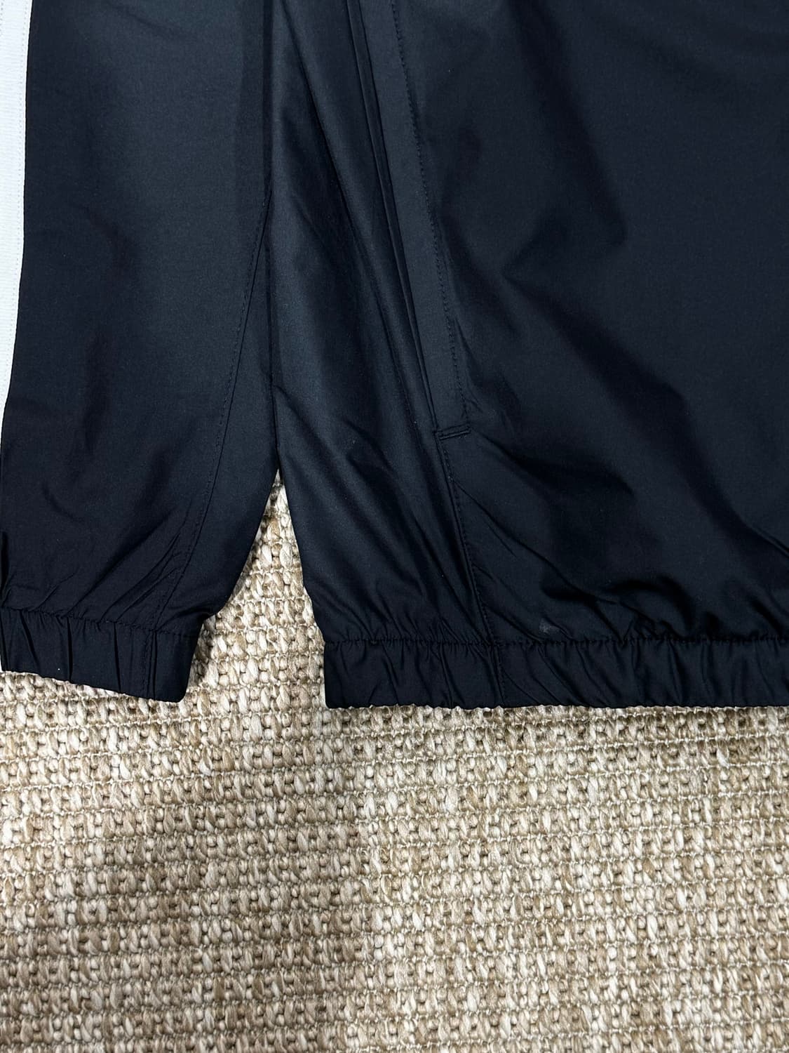 아디다스 3선 바람막이 블랙 상품이미지3