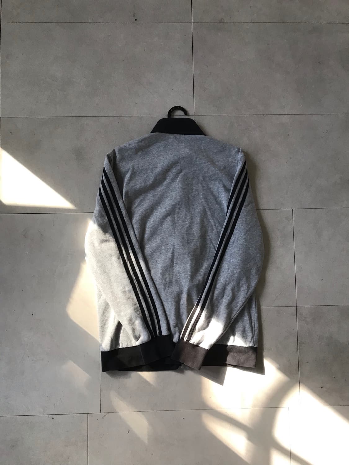 아디다스 그레이 블랙 삼선 면집업 상품이미지7