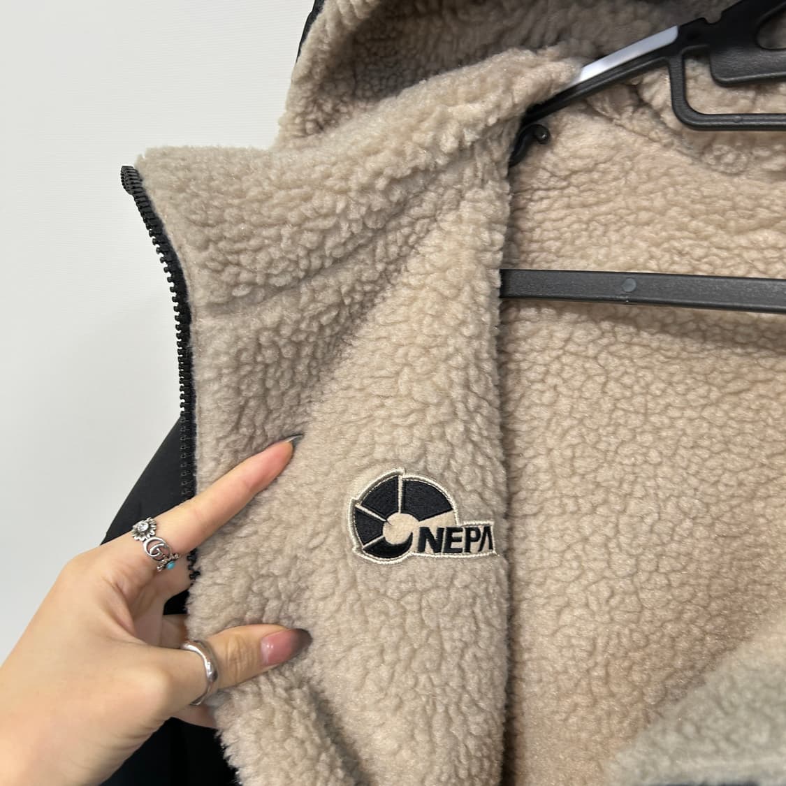 네파 2020 남성 구스다운 패딩 100 상태최상 상품이미지2