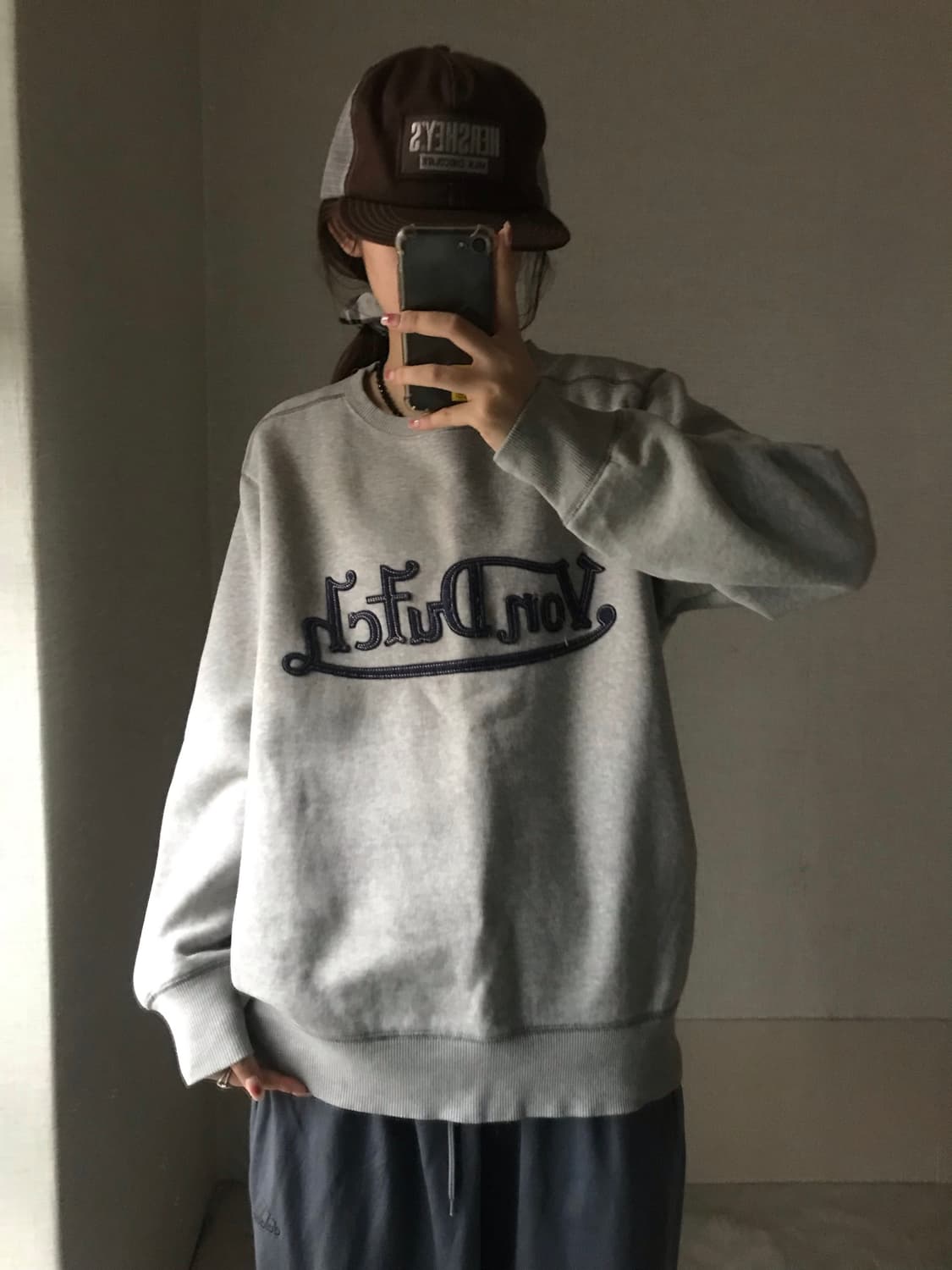 본더치 00s 데님로고 맨투맨 상품이미지1