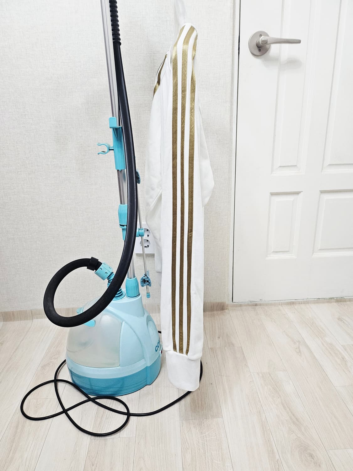 (95~100)M☆초대장급☆ 아디다스 레알마드리드 [화이트골드]트레이닝탑 상품이미지5