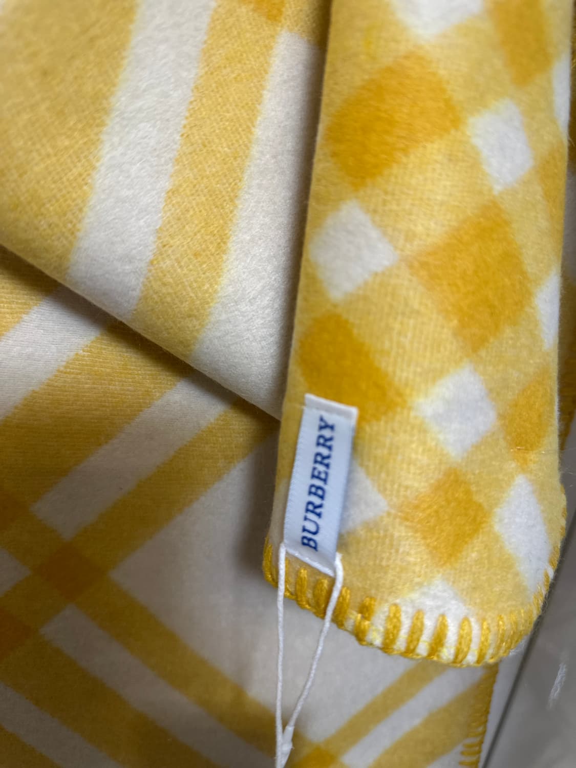 버버리 옐로우 체크 울머플러 남여공용 상품이미지5