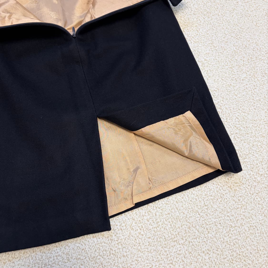 비비안웨스트우드 레드라벨 h라인 미디 스커트 상품이미지6