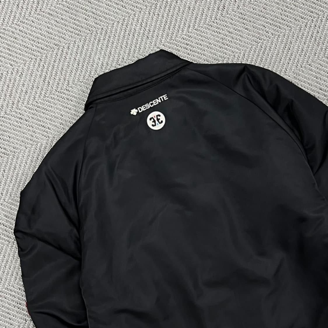 데상트 와펜 패치 바시티자켓 v0919  상품이미지4