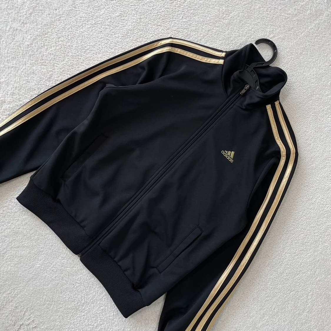 90 아디다스 블랙 검금 블랙골드 져지 상품이미지3