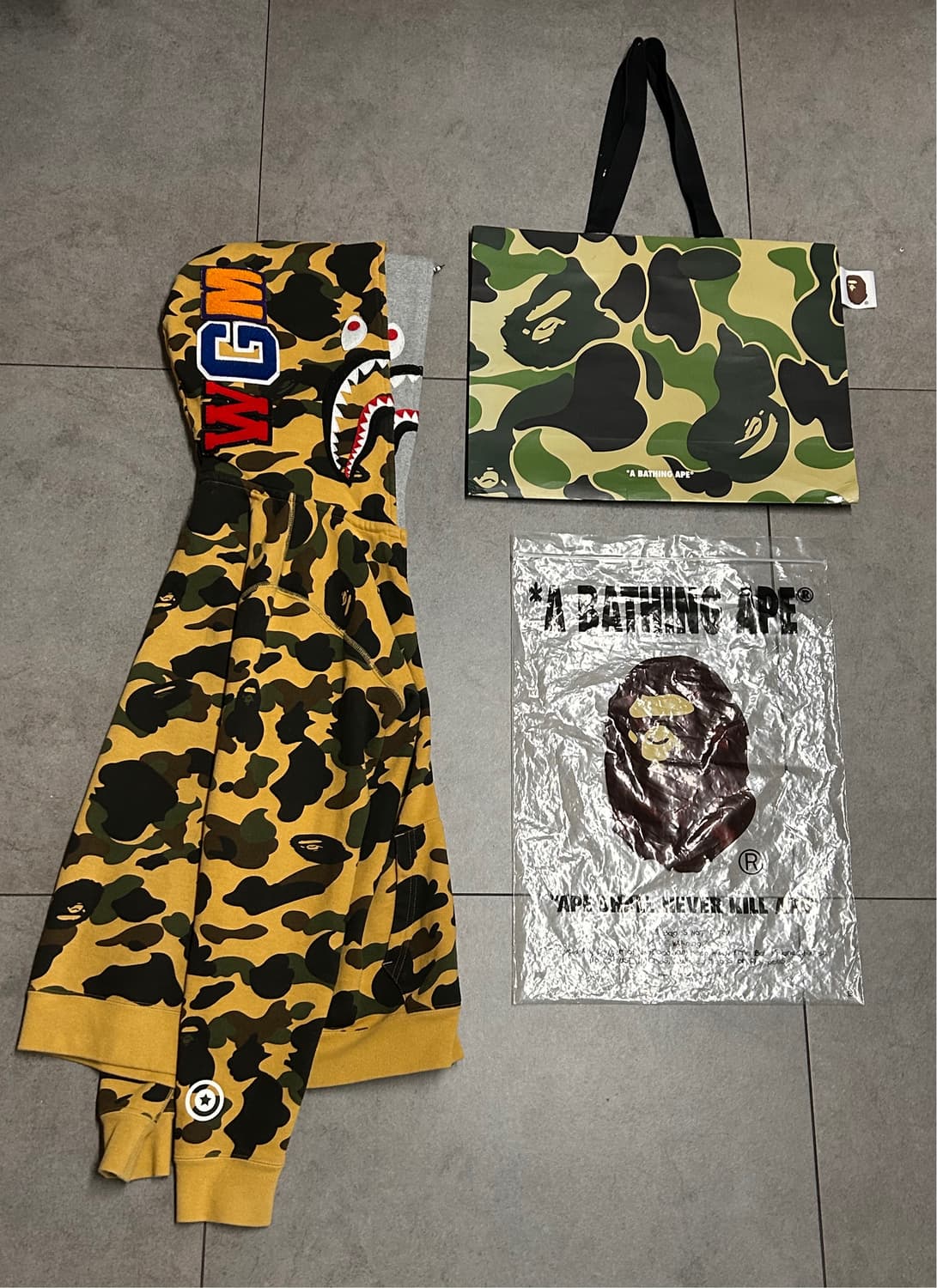 베이프 황계 더블후드 샤크 후드집업 상품이미지1