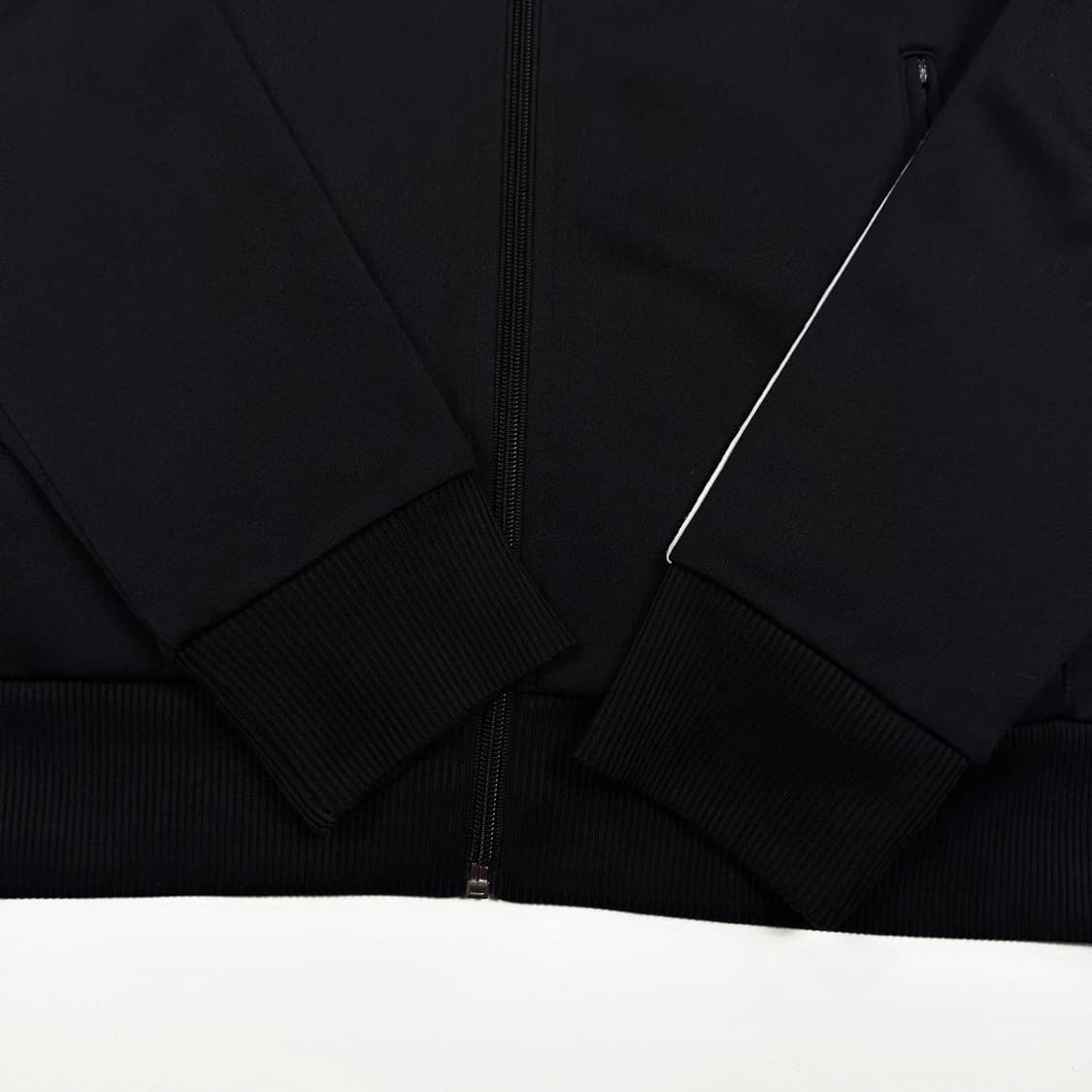 뉴발란스 로고 블랙 트랙탑 져지 (M) 상품이미지5