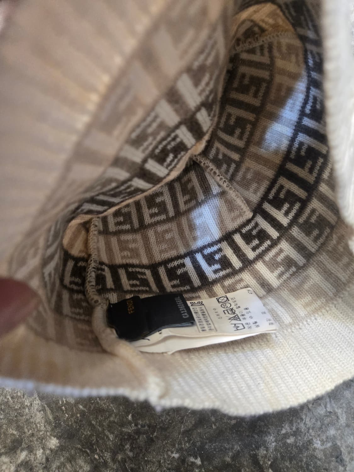 펜디 FF 로고 비니 아이보리 키즈 상품이미지2