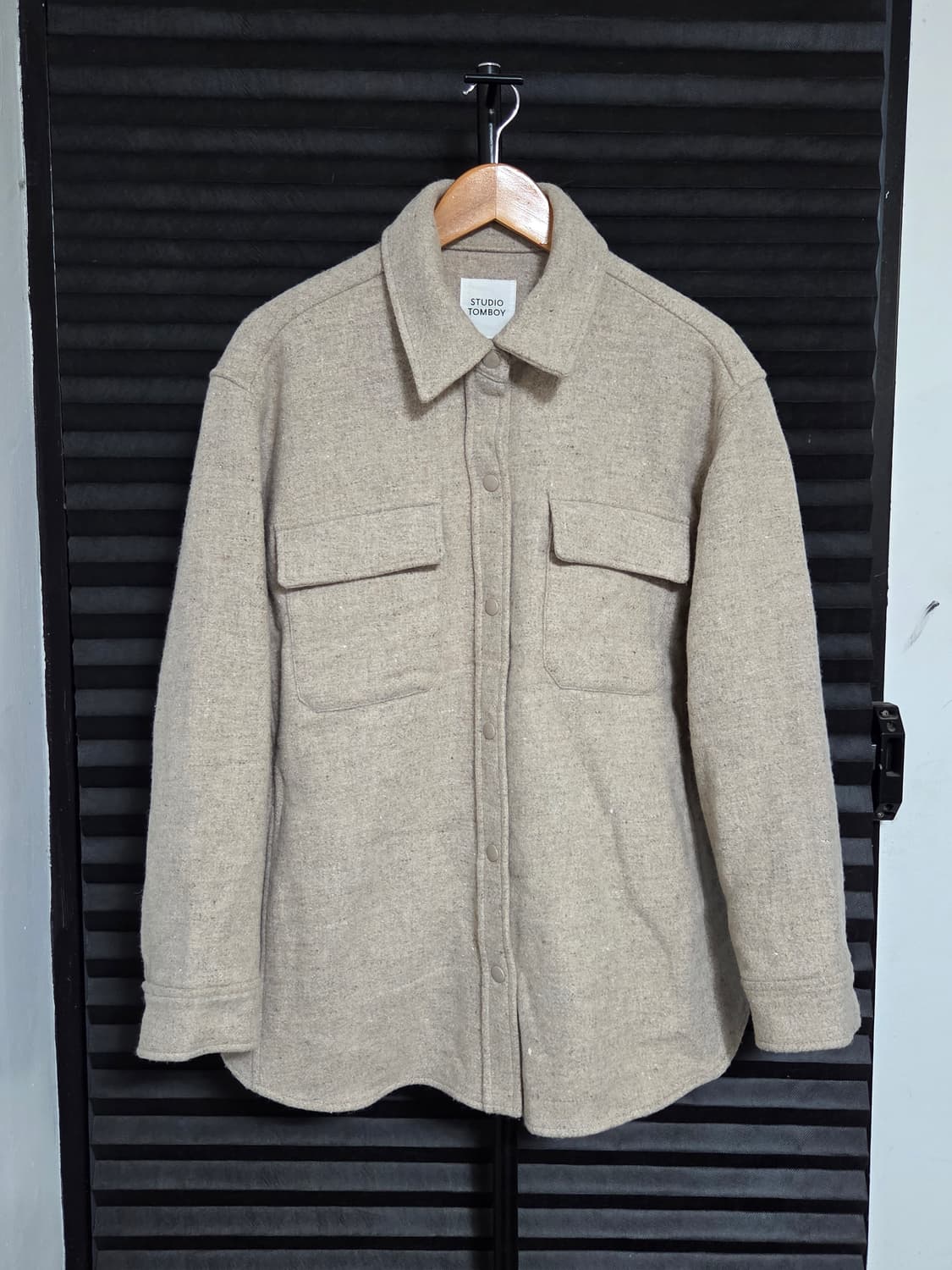 [스튜디오 톰보이] 투포켓 자켓 | 00011 상품이미지1