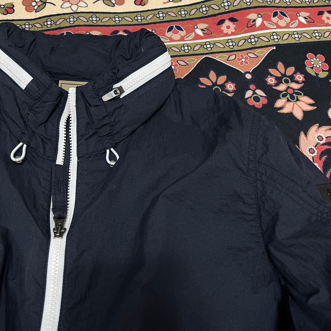 아이더 여성 와펜 히든 후드 바람막이 자켓 M/95 상품이미지4