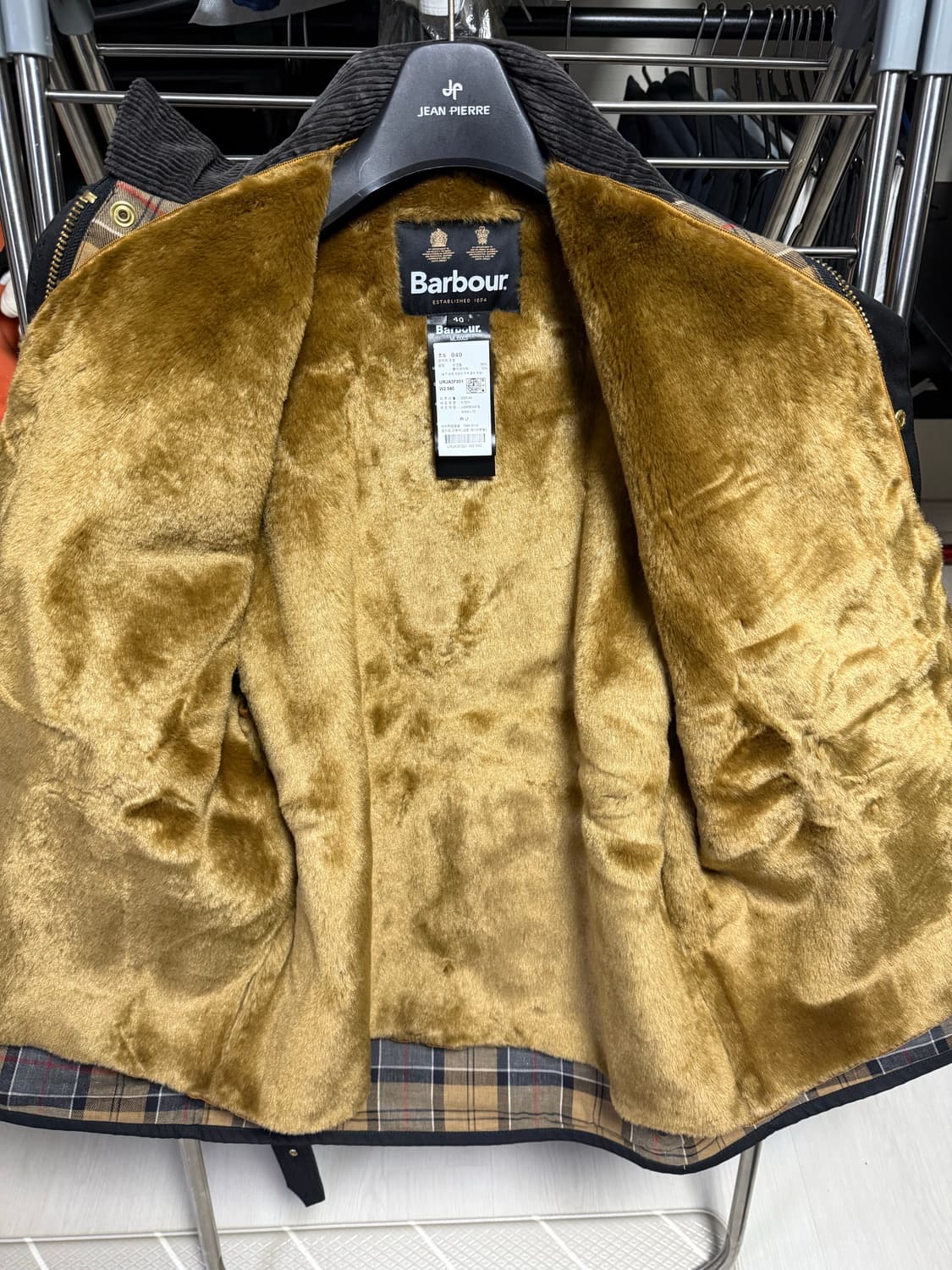 바버 인터내셔널 오리지널 왁스자켓 100-105 팝니다 상품이미지3