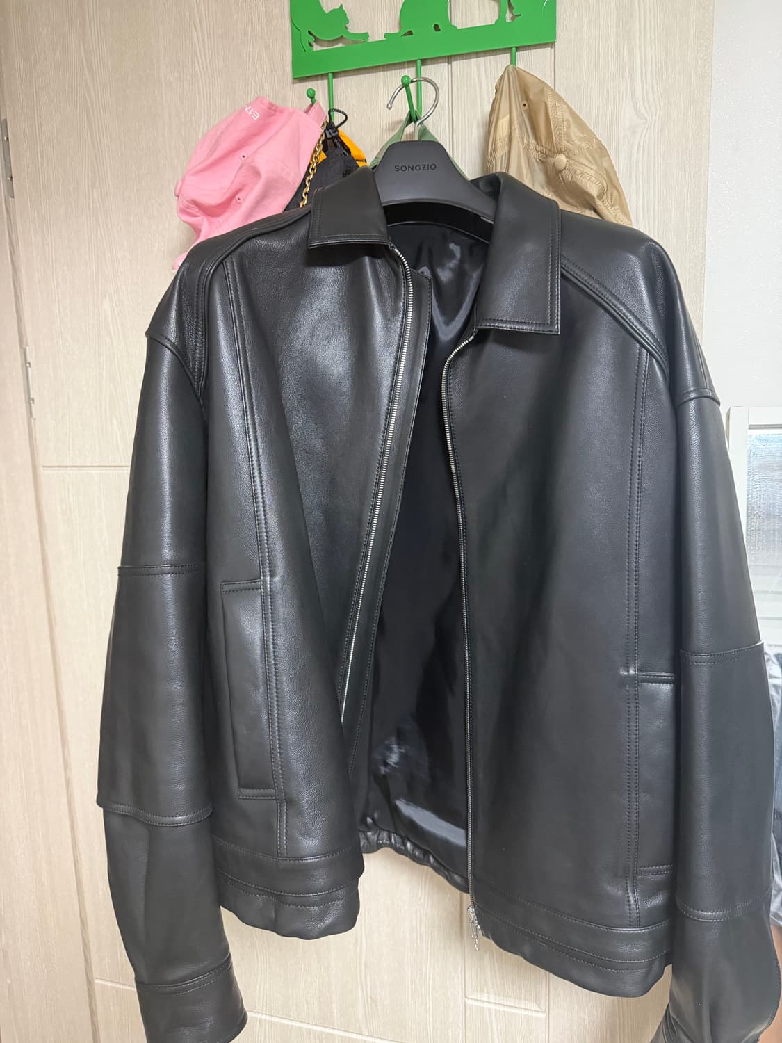 준지 23fw 레더자켓 가죽셔츠 48사이즈 판매합니다. 상품이미지1