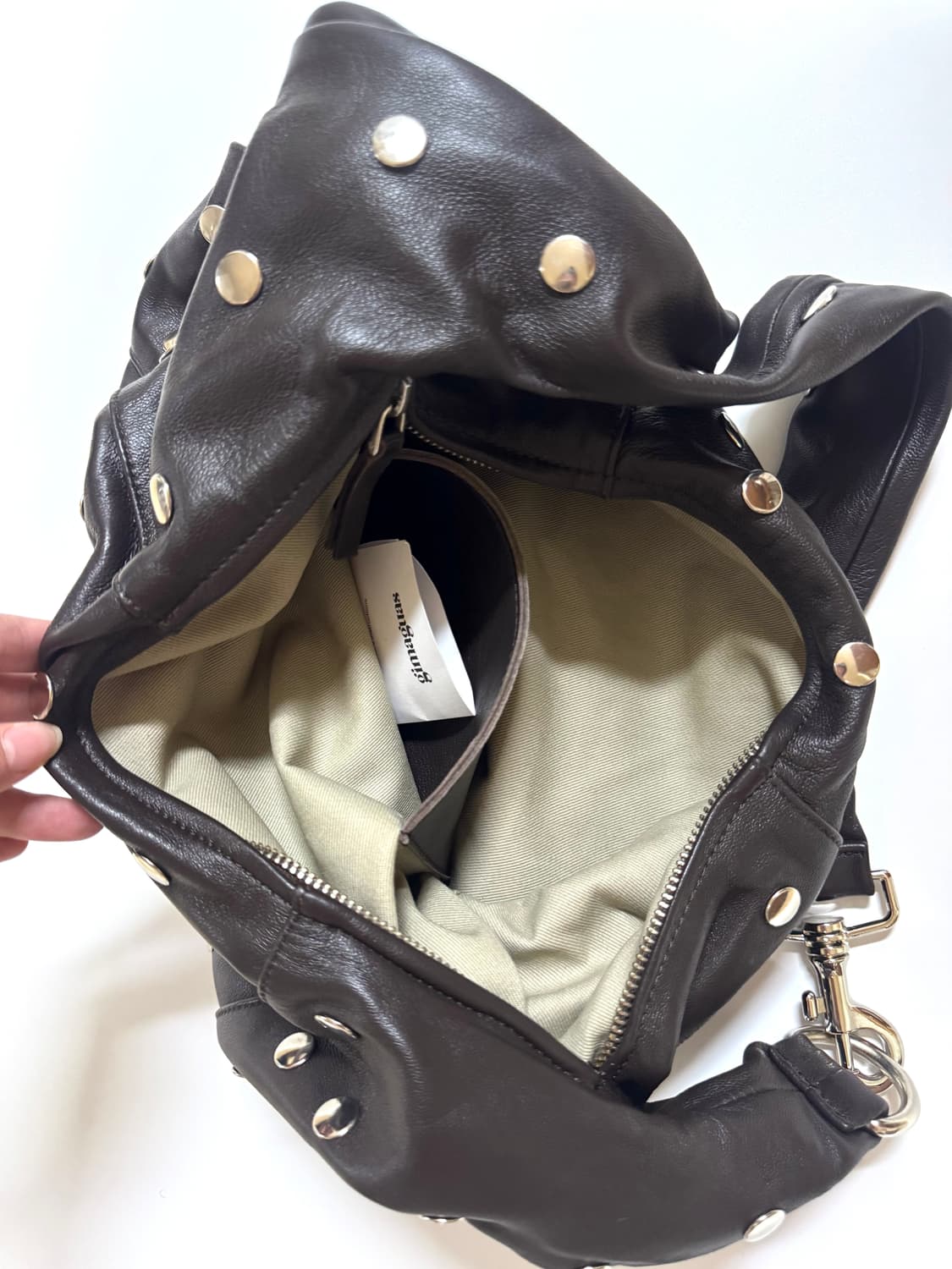 기마구아스 스터드 백 상품이미지7