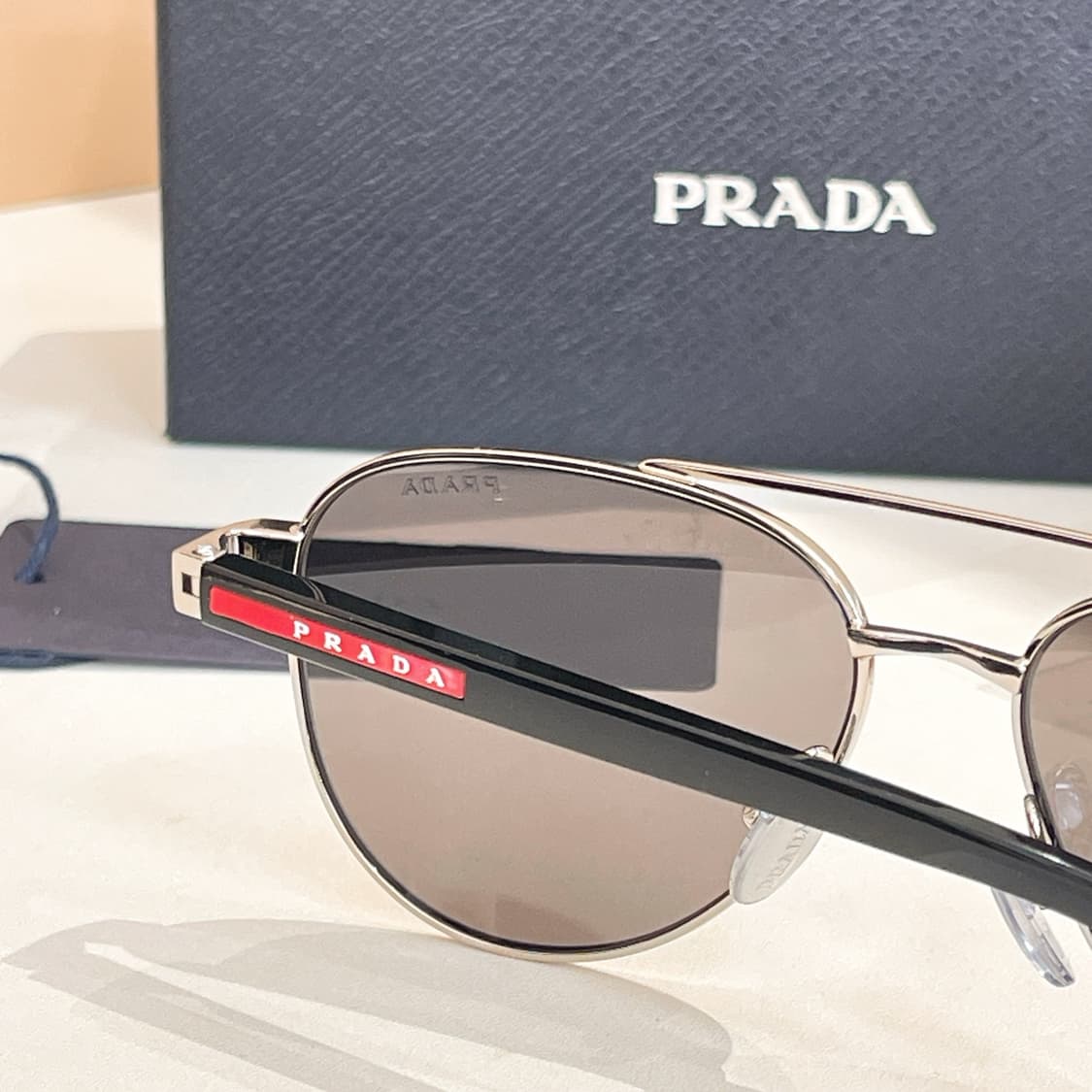 프라다 심볼 선글라스 슬레이트 그레이 렌즈 SPS A52 상품이미지6