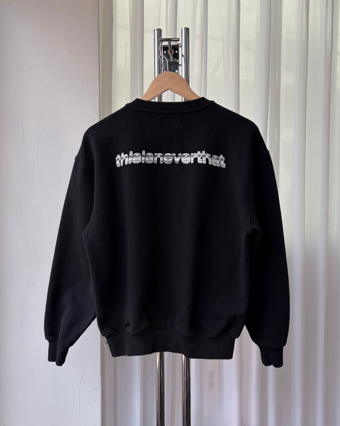 [S]디스이즈네버댓 스펠아웃 크루넥 기모 맨투맨 상품이미지2