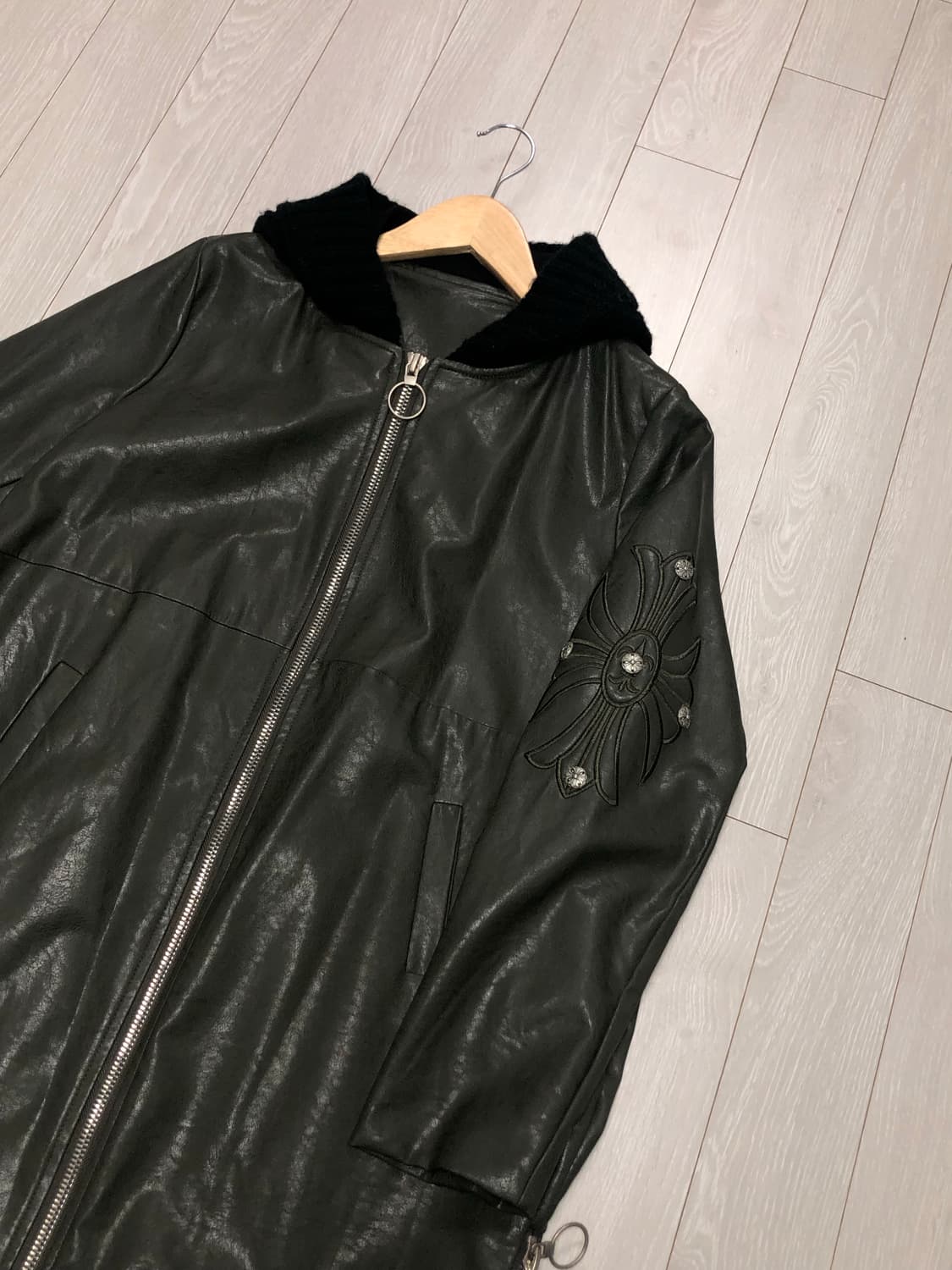 크롬하츠맛 고퀄 페이크 레더 롱 후드자켓 상품이미지2