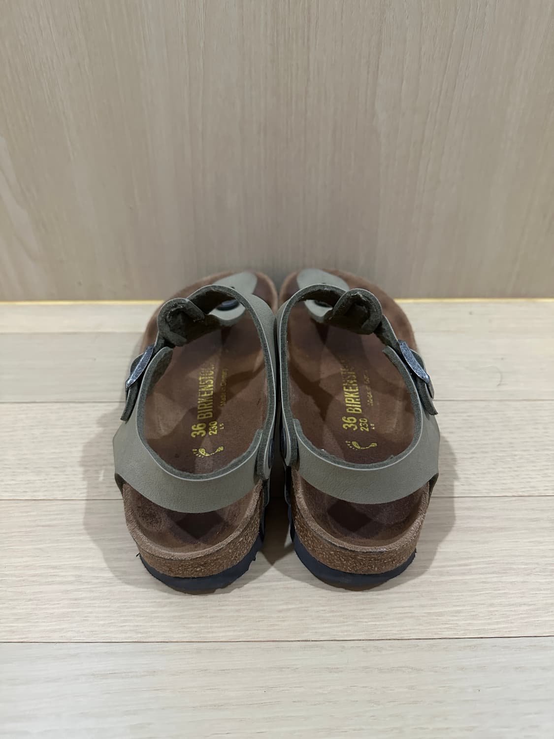 버켄스탁 카이로 230 카키 상품이미지5