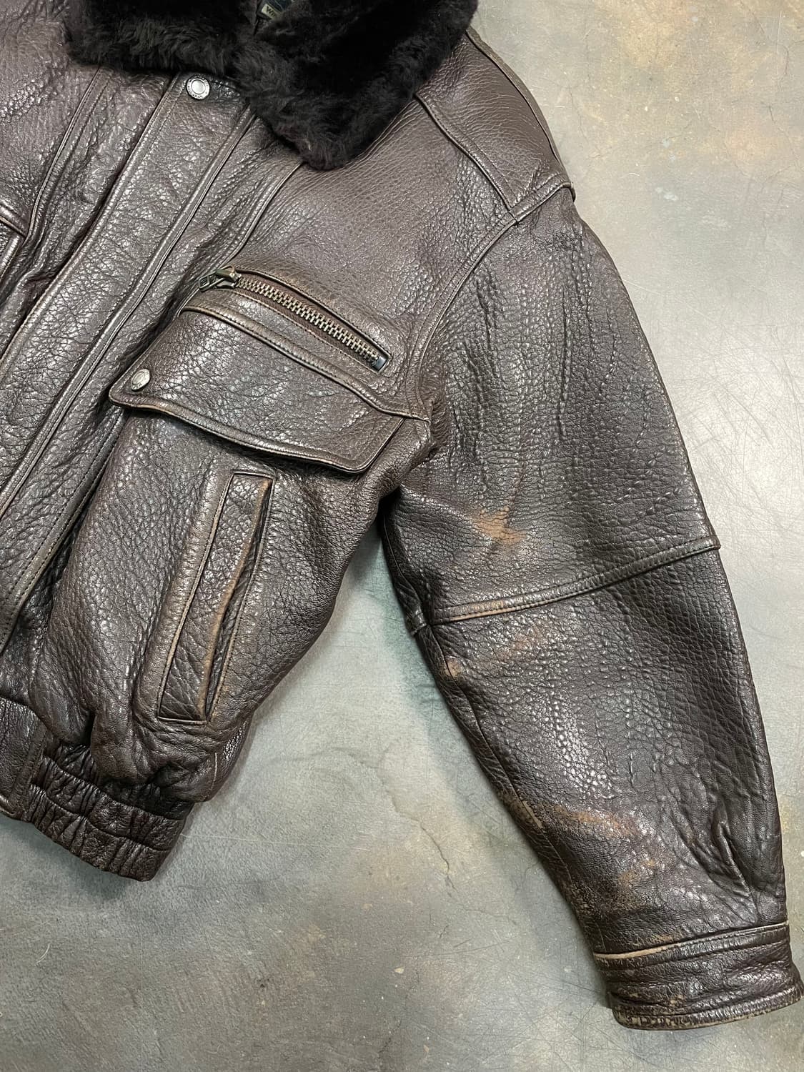 90s 랭글러 쉽스킨 A2 봄버 자켓 상품이미지4