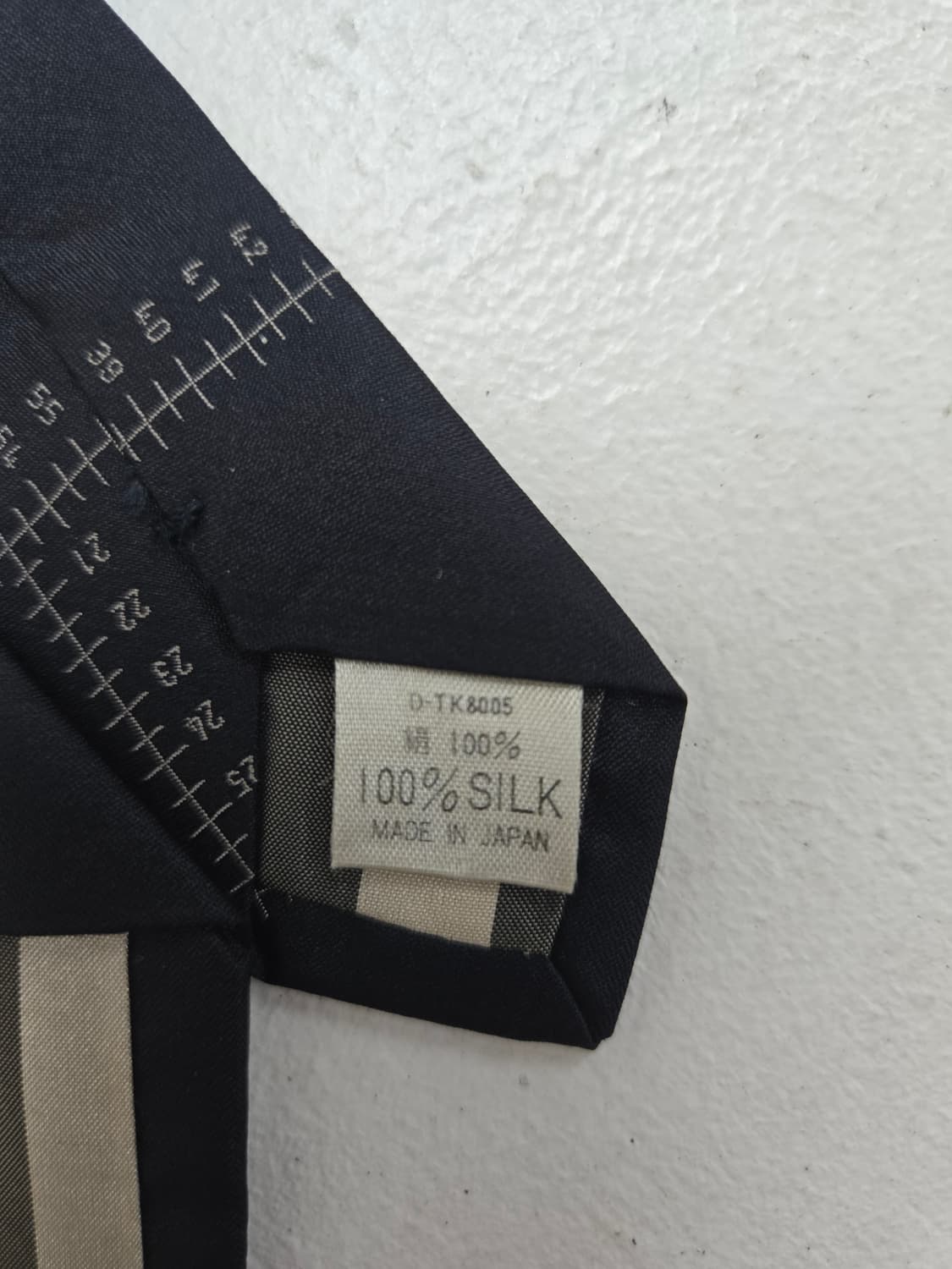 장 폴 고티에 블랙 눈금자 패턴 넥타이 상품이미지4