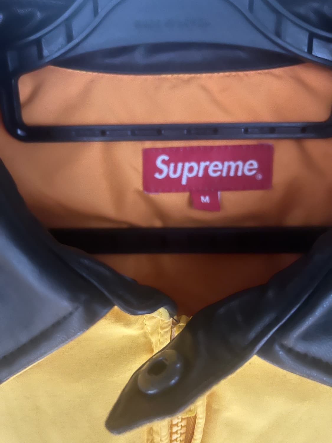 슈프림 레더 카라 푸퍼 자켓 옐로우 상품이미지4