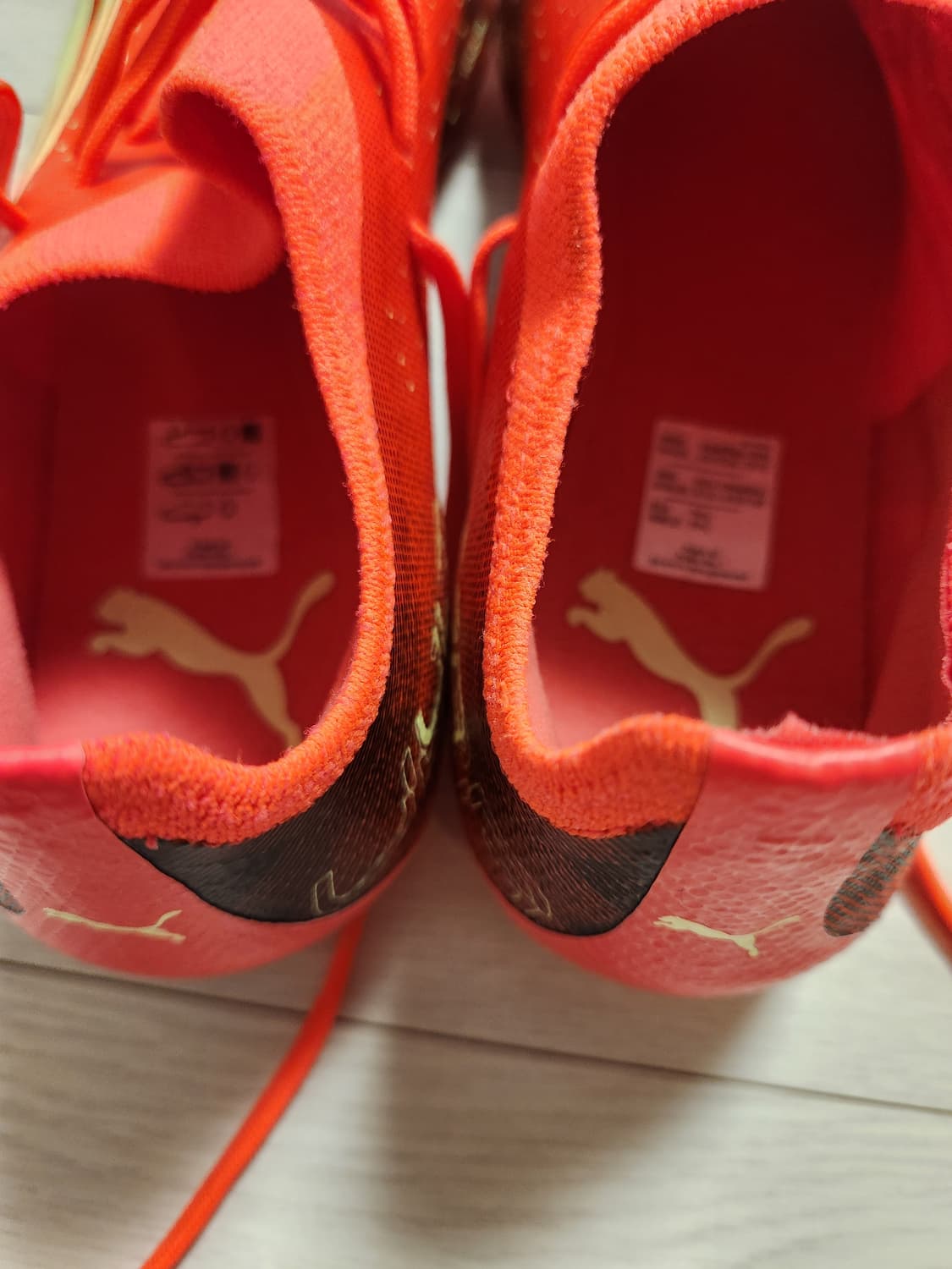 새상품급)푸마 울트라 매치 MG 사이즈270

여러 중고사이트에도 같이  상품이미지5