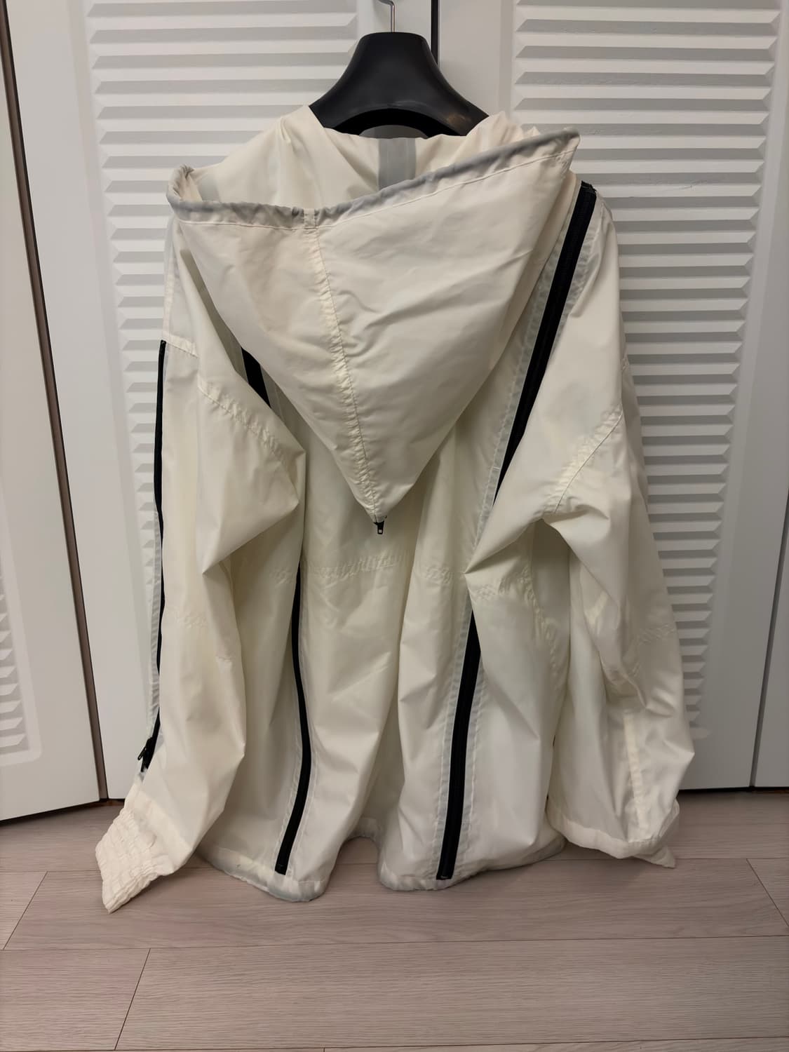 파이널 홈 서바이벌 자켓 화이트 상품이미지2