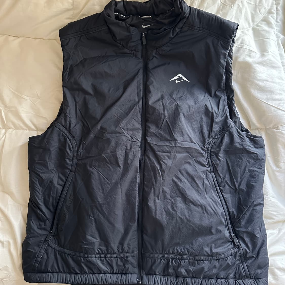 나이키 트레일 프리마로프트 베스트 XL사이즈 판매합니다  상품이미지1