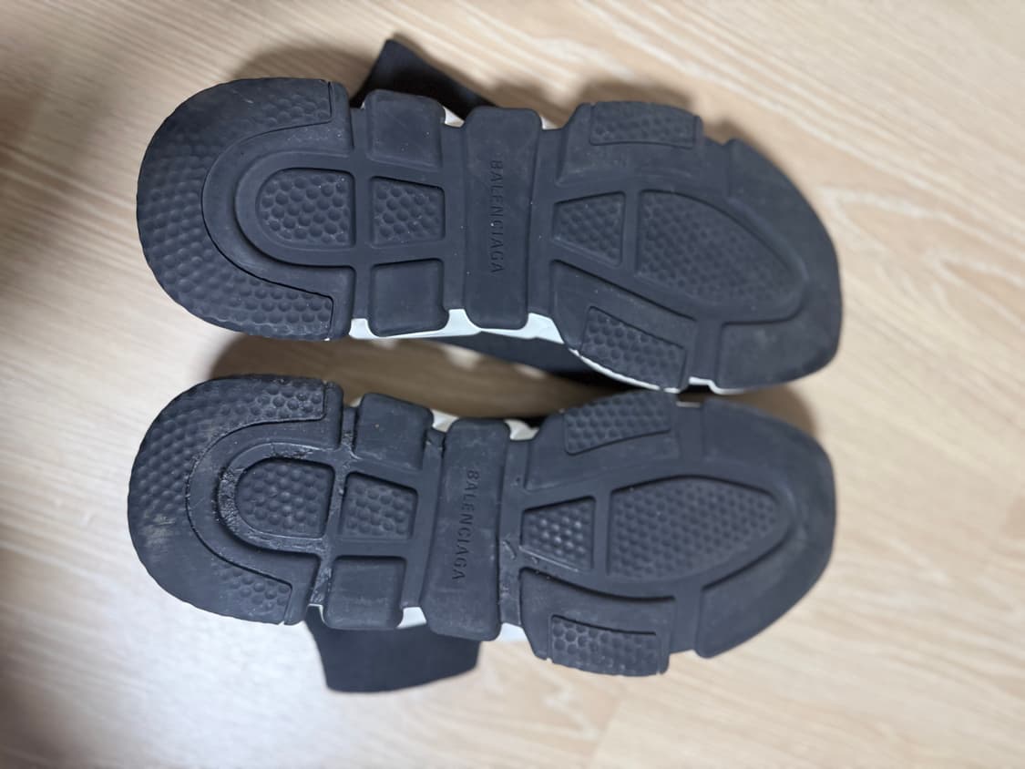 발렌시아가 스피드러너 44 상품이미지6