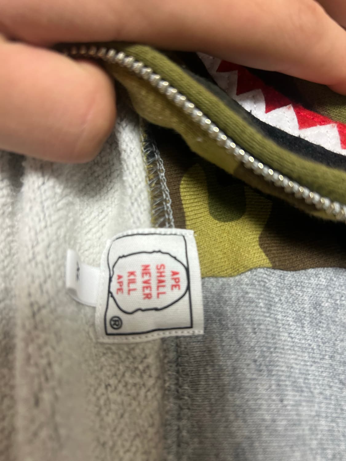 베이프 샤크후드 상품이미지2