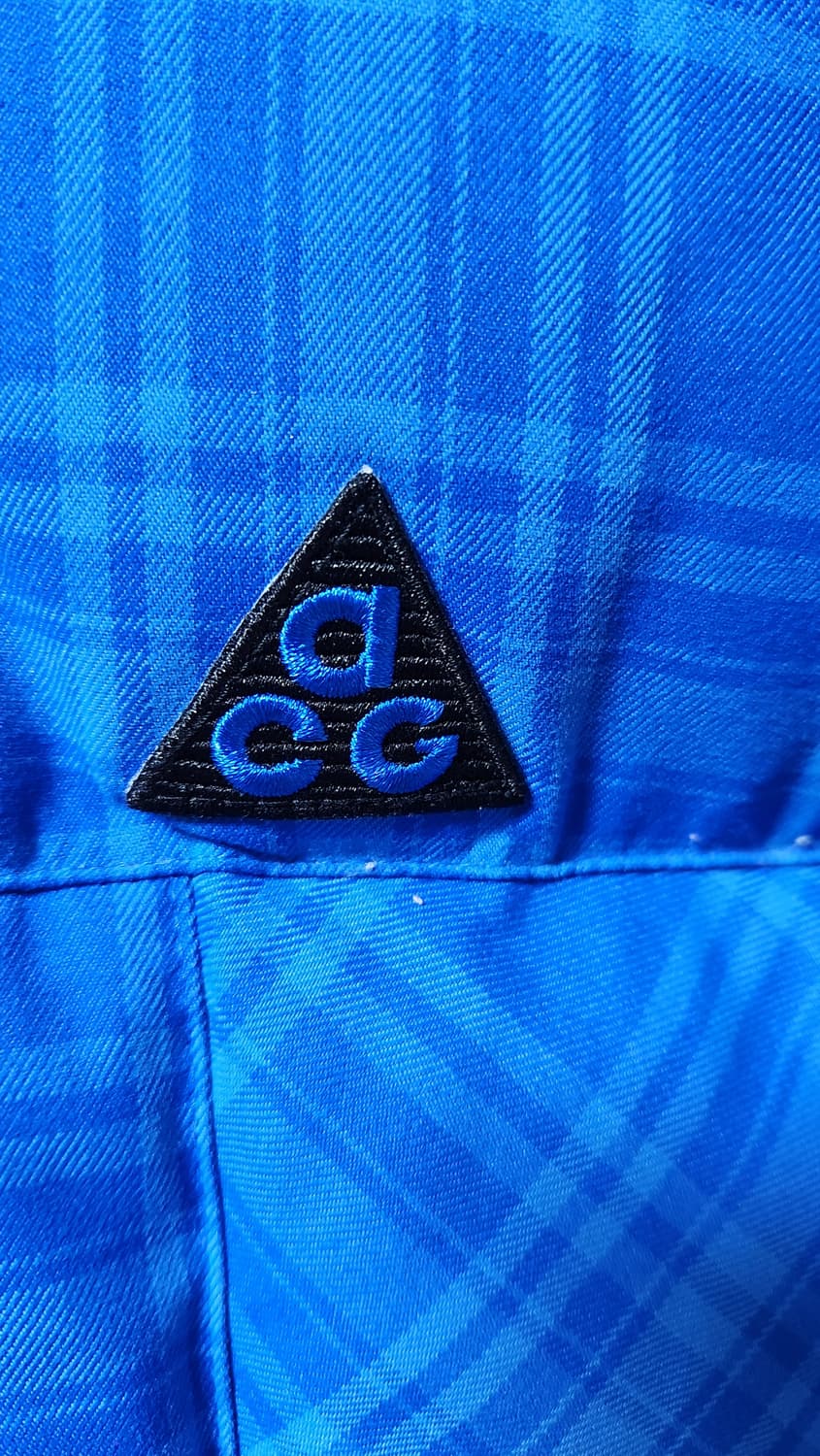 나이키acg 패딩 M 상품이미지3