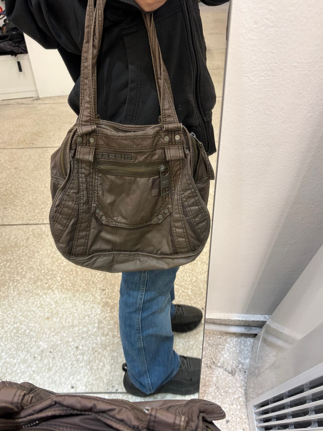 Diesel multi pocket shoulder bag brown  상품이미지8