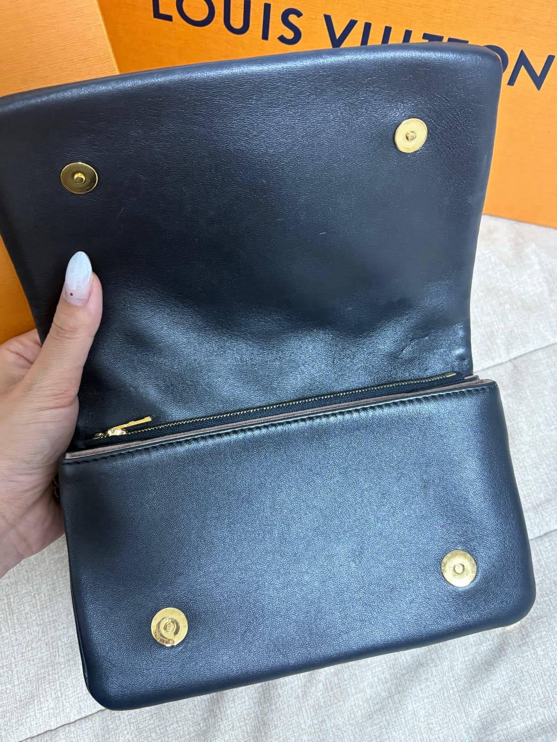 루이비통 포쉐트 쿠상 체인백 상품이미지6