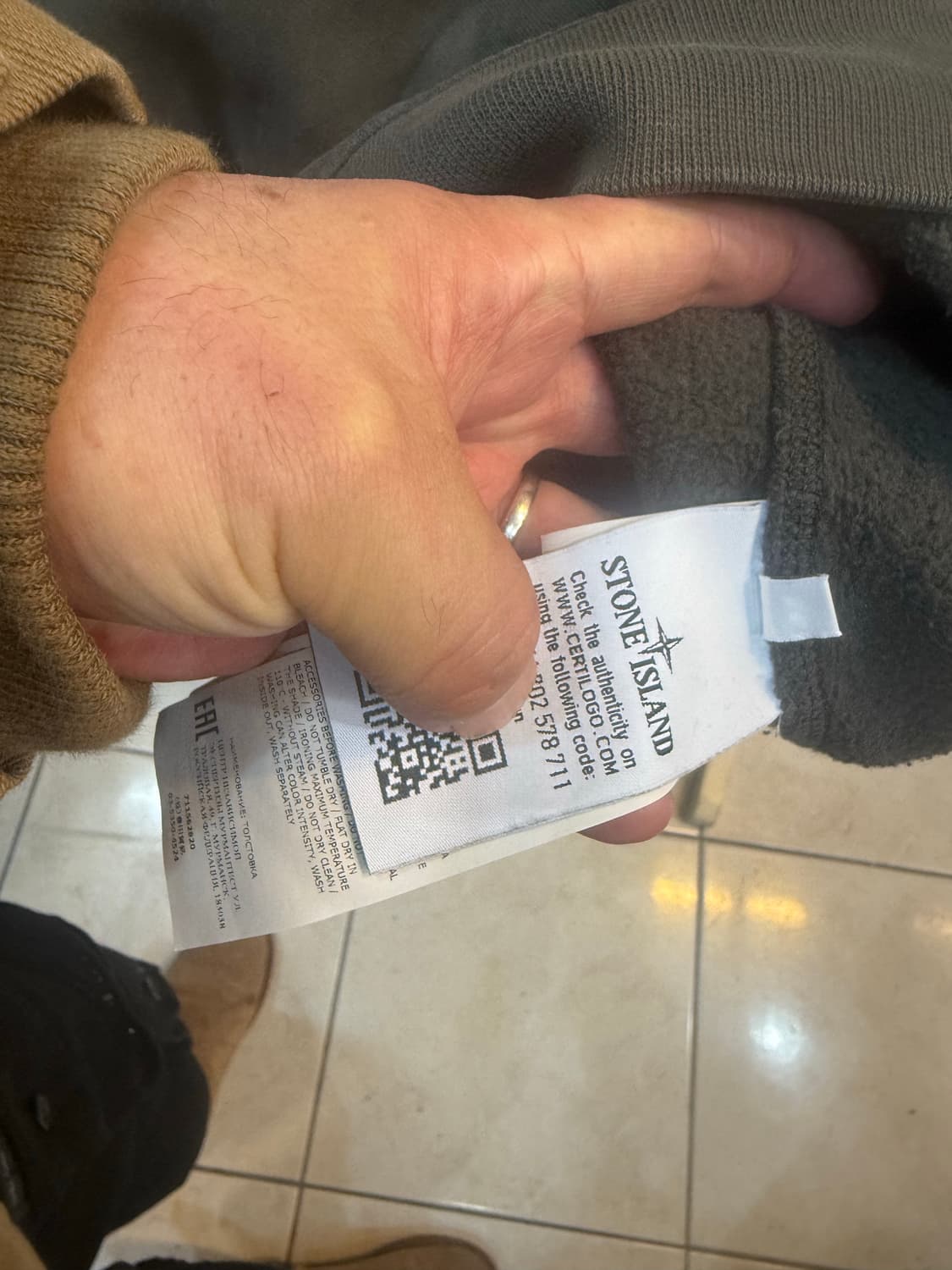 95 정품 스톤아일랜드 기모 후드티 팝니다 상품이미지5